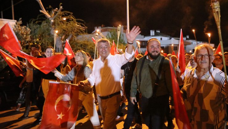 Güzelbahçe’nin Kurtuluş Günü coşkusu Buray konseriyle taçlandı