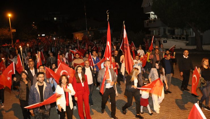 Güzelbahçe’de Cumhuriyet coşkusu: 101. yıl kutlamalarından renkli görüntüler